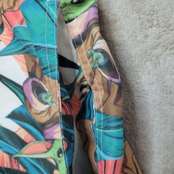 Star Wars The Mandalorian Grogu Baby Yoda‎ Swim Trunks Tropical L - Picture 4 of 9